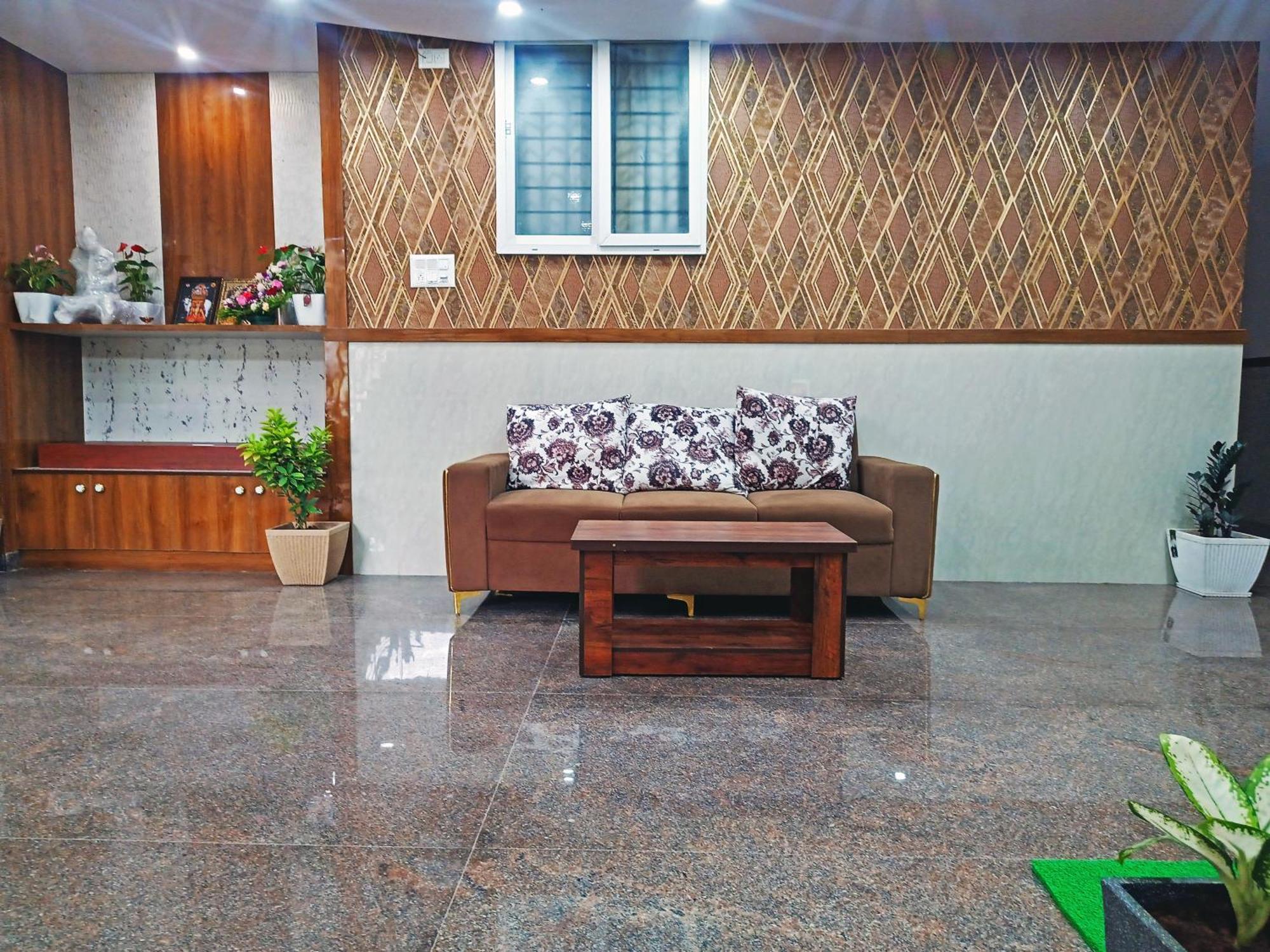 Hotel Achhu Palace 班加罗尔 外观 照片