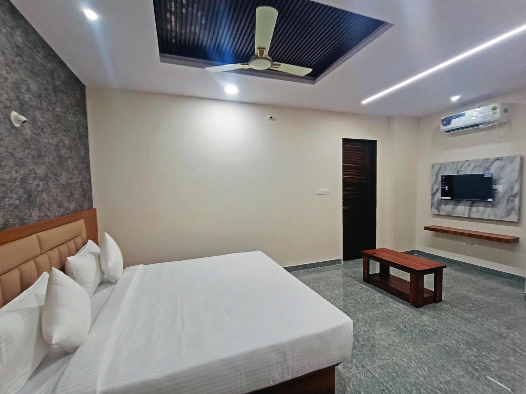 Hotel Achhu Palace 班加罗尔 外观 照片