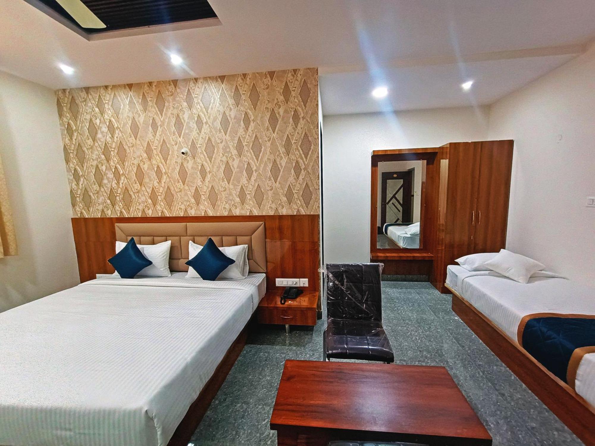 Hotel Achhu Palace 班加罗尔 外观 照片